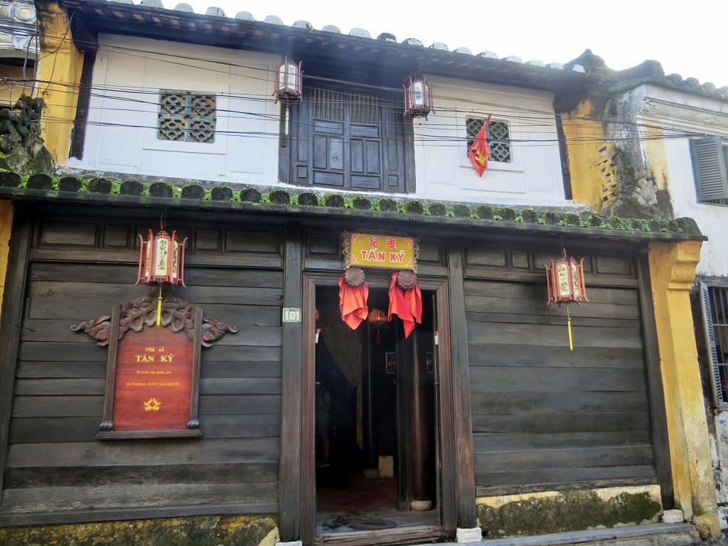 Tan Ky Old House