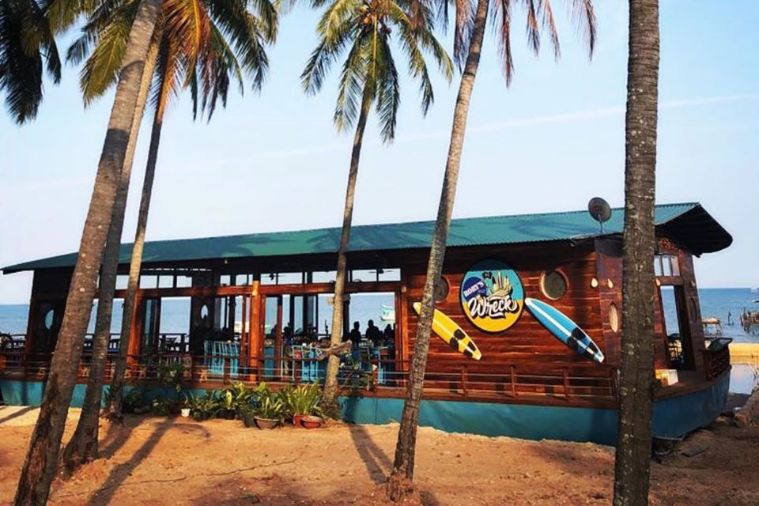 Rory's Beach Bar