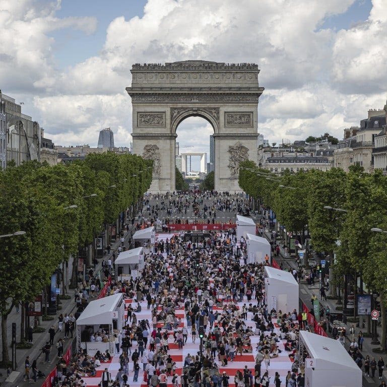 Đại Lộ Champs-Élysées