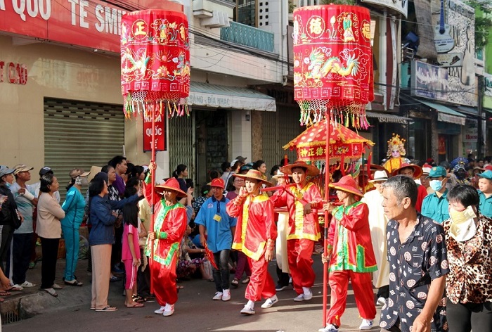 Lễ hội Đình Thần Phương Đông