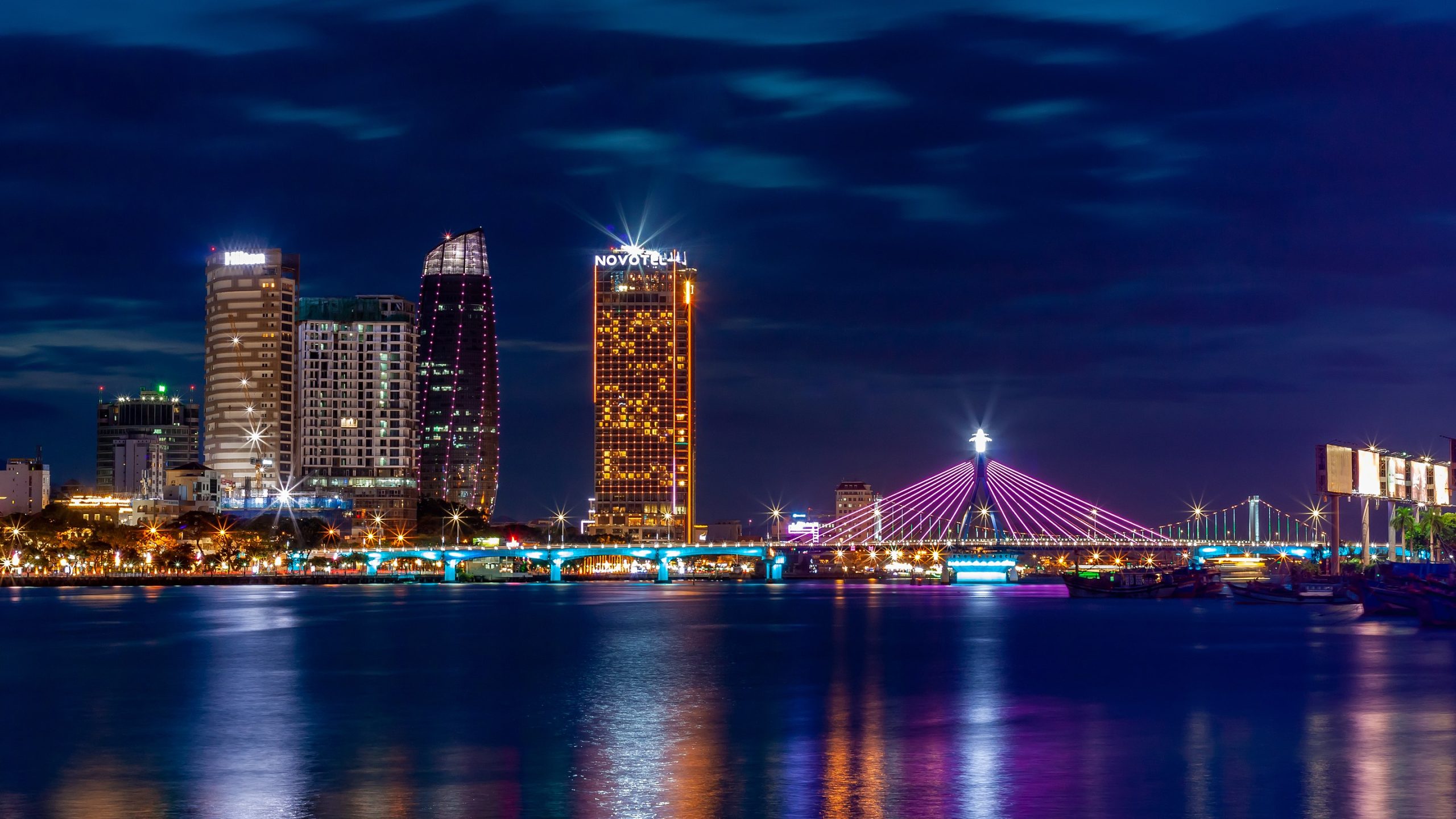 Da Nang city by night