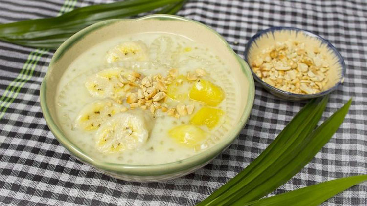 Cách làm chè chuối bột báng thơm ngon chuẩn vị