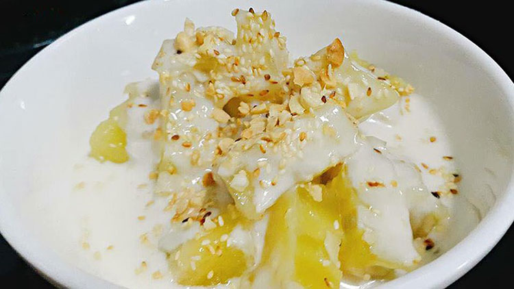 Cách làm chè chuối hấp nước cốt dừa thơm ngon tại nhà