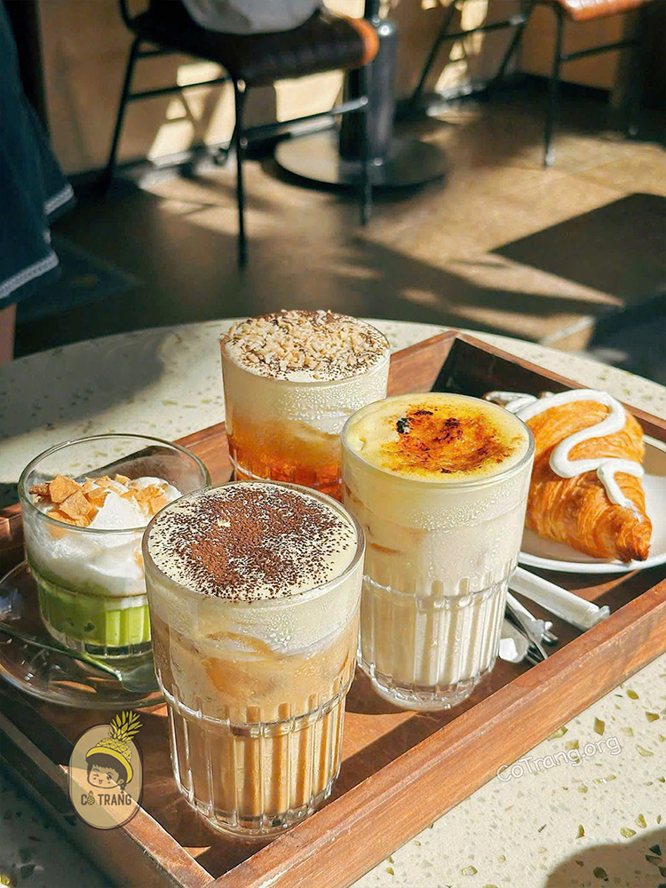 Các bước Cách làm cà phê trứng dừa nướng thơm ngon đậm đà