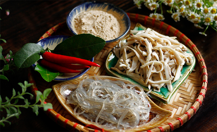 Các bước Cách làm nem thính chay bằng miến thơm ngon, lạ miệng