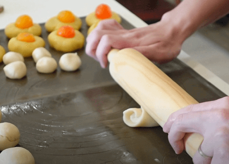 Các bước Cách làm bánh pía bằng nồi chiên không dầu thơm ngon chuẩn vị