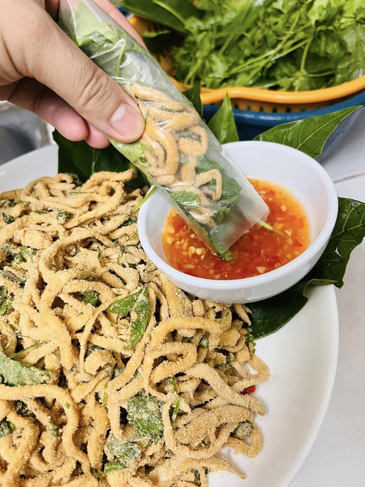 Cách làm nem thính chay từ nấm sò ngon giòn, thơm bùi