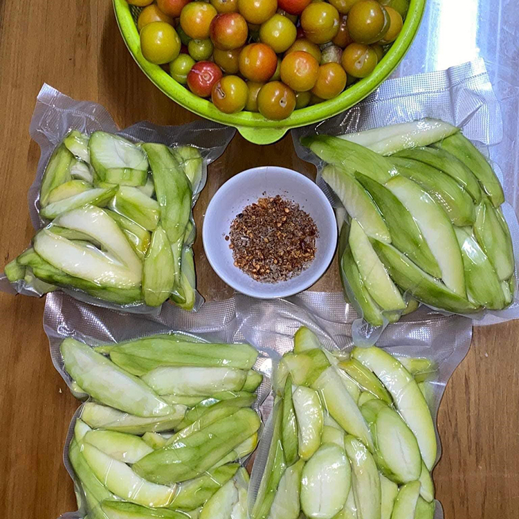 Các bước cách làm chẩm chéo chấm xoài
