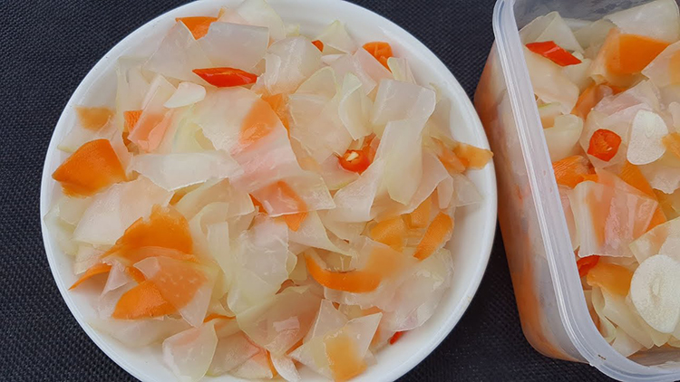 Các bước Cách làm nộm đu đủ ăn bún chả giòn ngon chuẩn vị Hà Nội