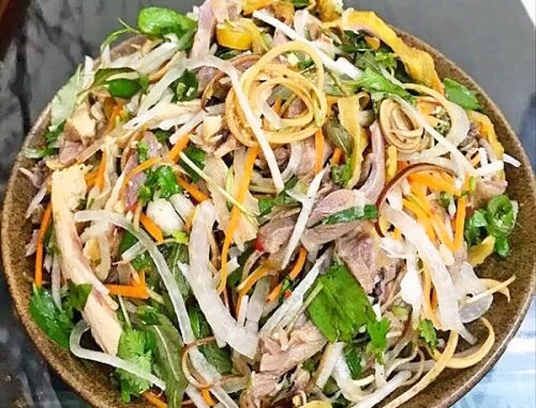 Các bước cách làm nộm vịt hành tây