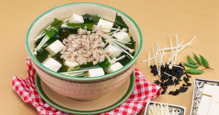 Cách làm canh rong biển đậu phụ thanh mát, bổ dưỡng tại nhà