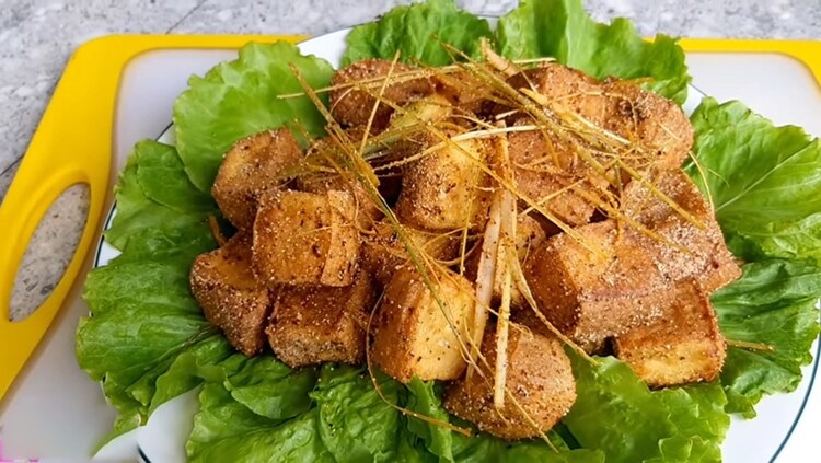 Các bước Cách làm đậu phụ chiên sả thơm giòn đơn giản tại nhà