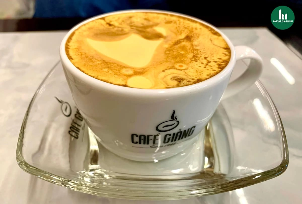 Hai phiên bản trứng nổi tiếng Cafe Giảng
