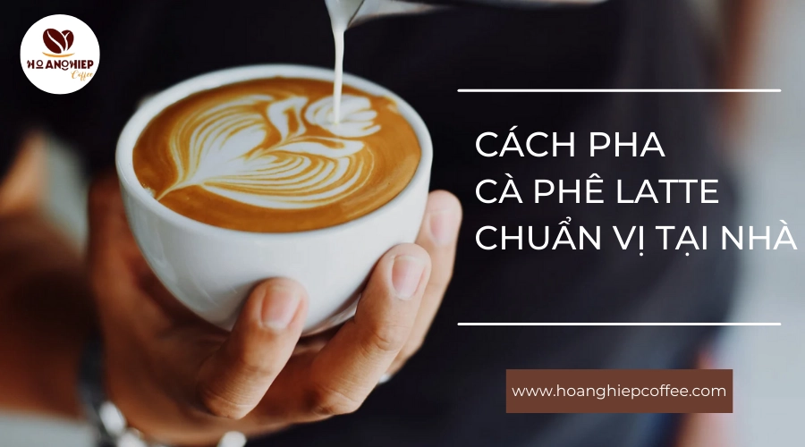 Hoàn thiện ly chuẩn vị tại Cafe Giảng