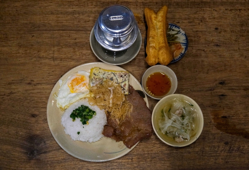 quan caphe trung 3t dong khach