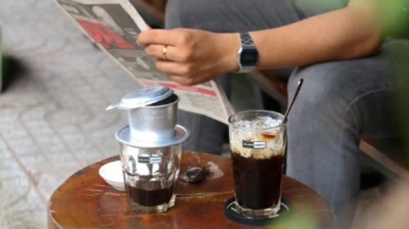 chủ quán Cafe Milano kiểm soát chi phí vận hành