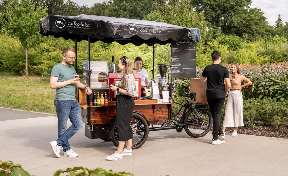 Coffee Bike menu tối giản bốn dòng sản phẩm