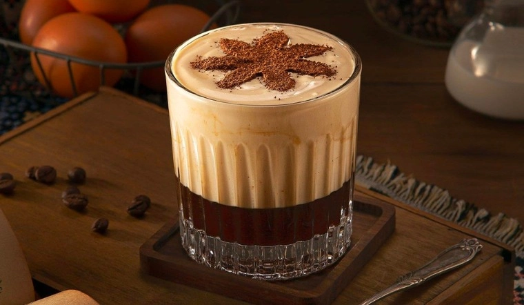 danh kem trung voi vani va rum bacardi