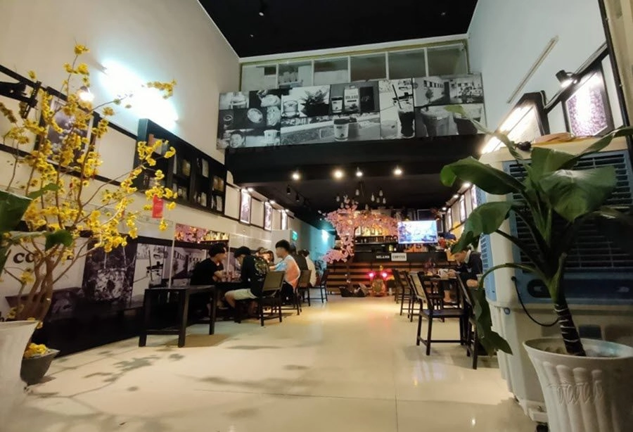 ly cà phê sữa quán Cafe Milano và bảng giá