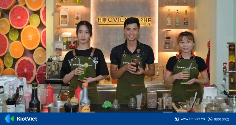 menu cot loi va day chuyen pha che Lyon Coffee