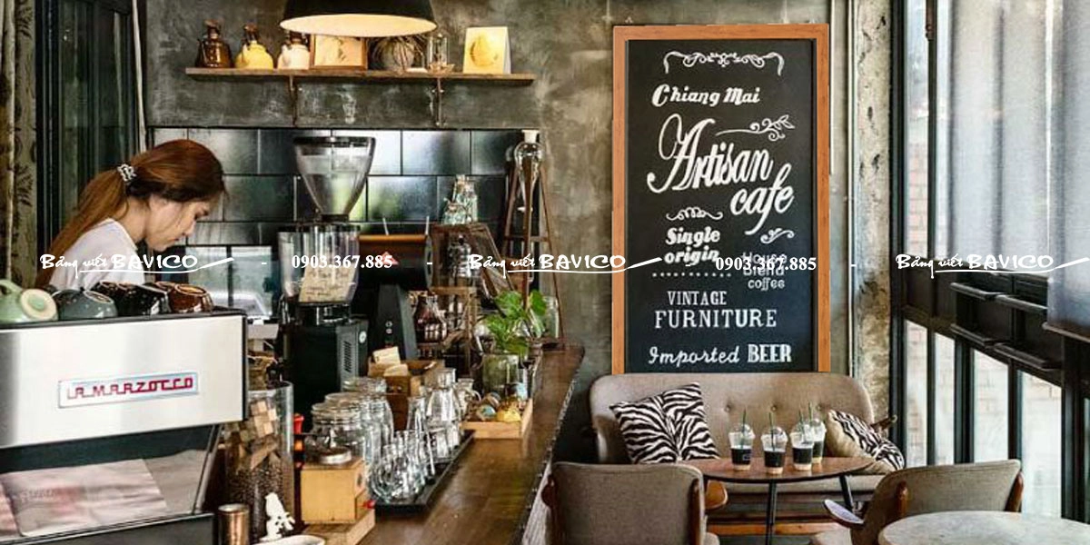 menu chữ viết tay đặc trưng Cà phê Gạch