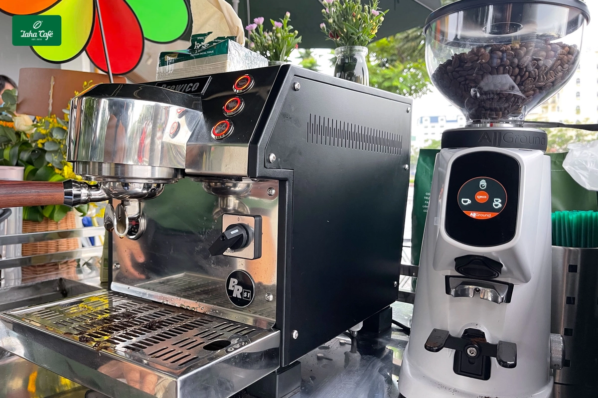 quy trình làm việc nhượng quyền Laha Cafe minh họa