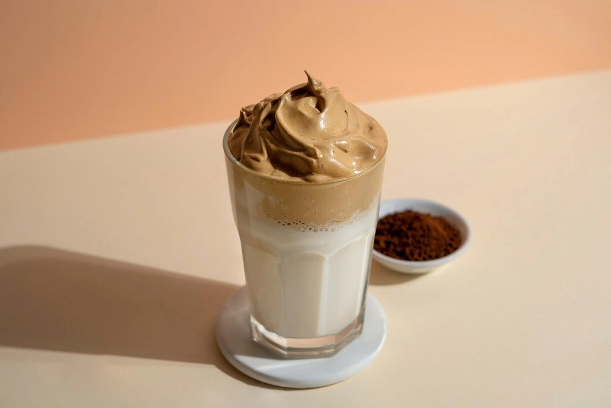 Biến tấu cà phê trứng cacao và matcha hấp dẫn