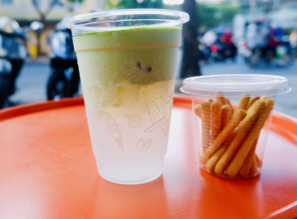 Cà phê trứng nướng với matcha cacao và dừa