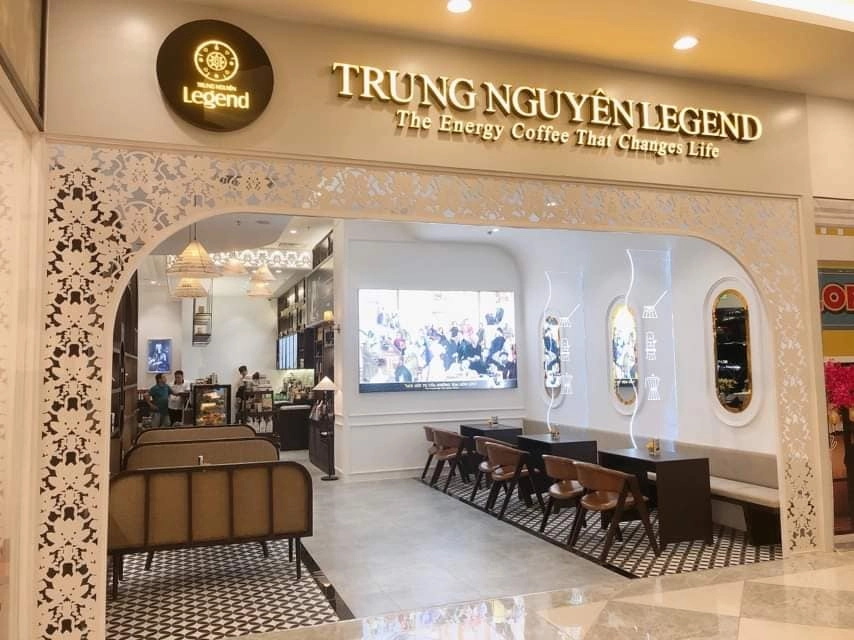 checklist chuyển nhượng cafe Trung Nguyên trên bàn