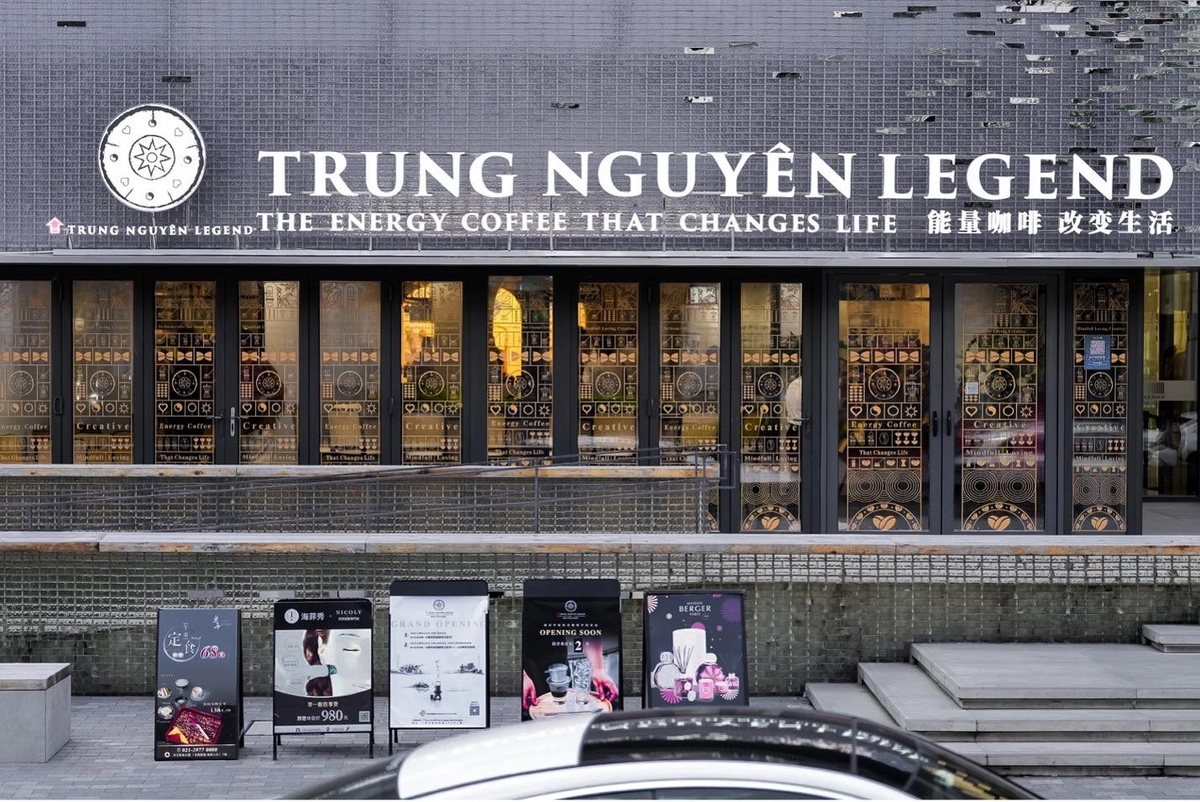 chủ quán E Coffee Trung Nguyên tự tin khai trương