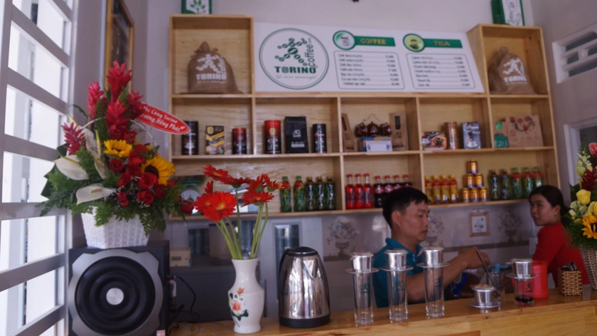 kiểm tra hợp đồng nhượng quyền cafe take away