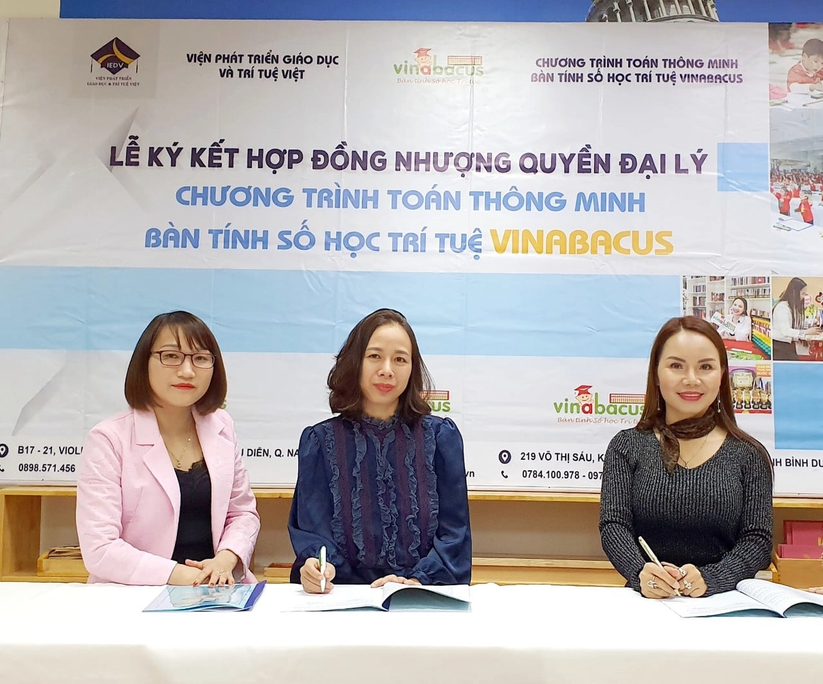 Ký kết hợp đồng nhượng quyền Phê La