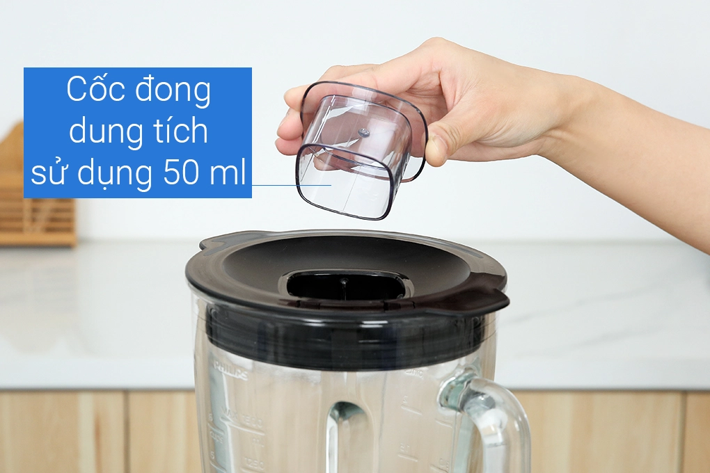 ly cà phê trứng đánh bông bằng máy xay sinh tố Philips