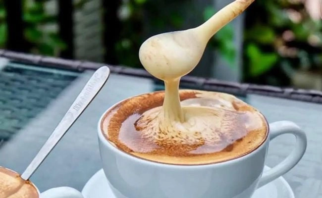 ly cà phê trứng sánh mịn tại nhà