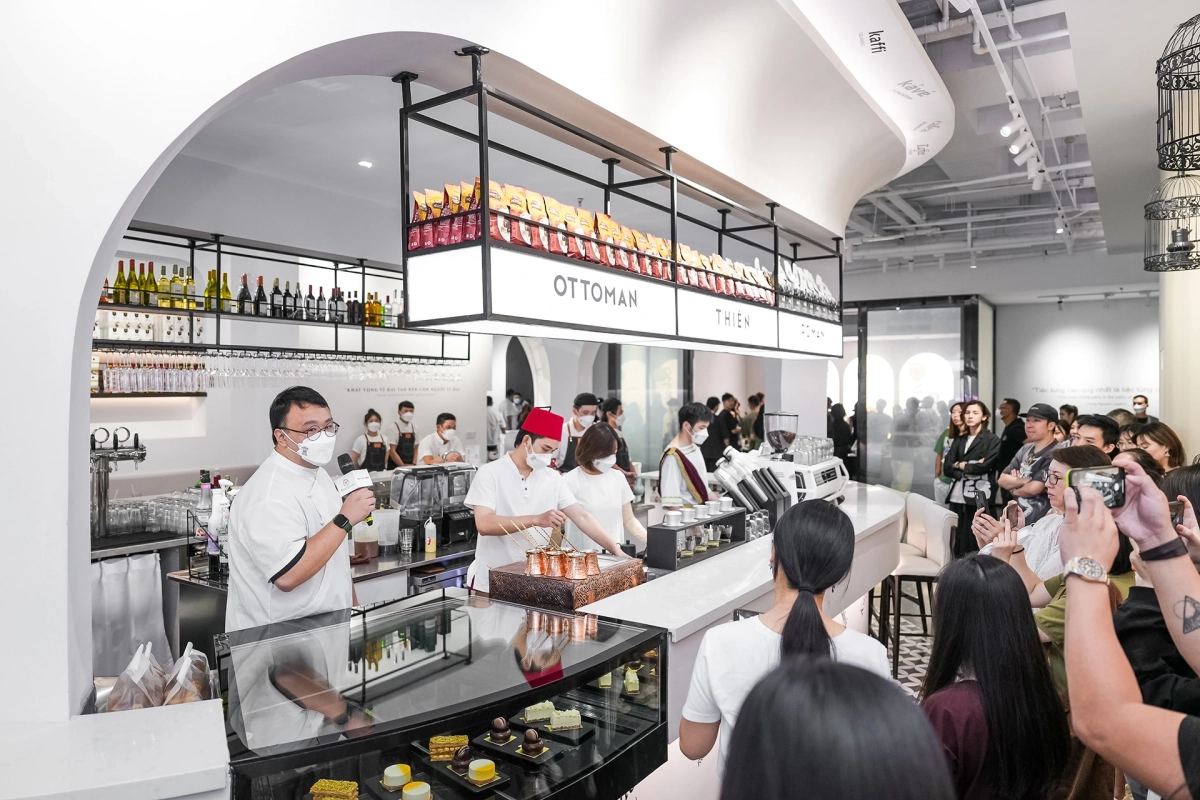 ly signature mùa hè của quán Trung Giang