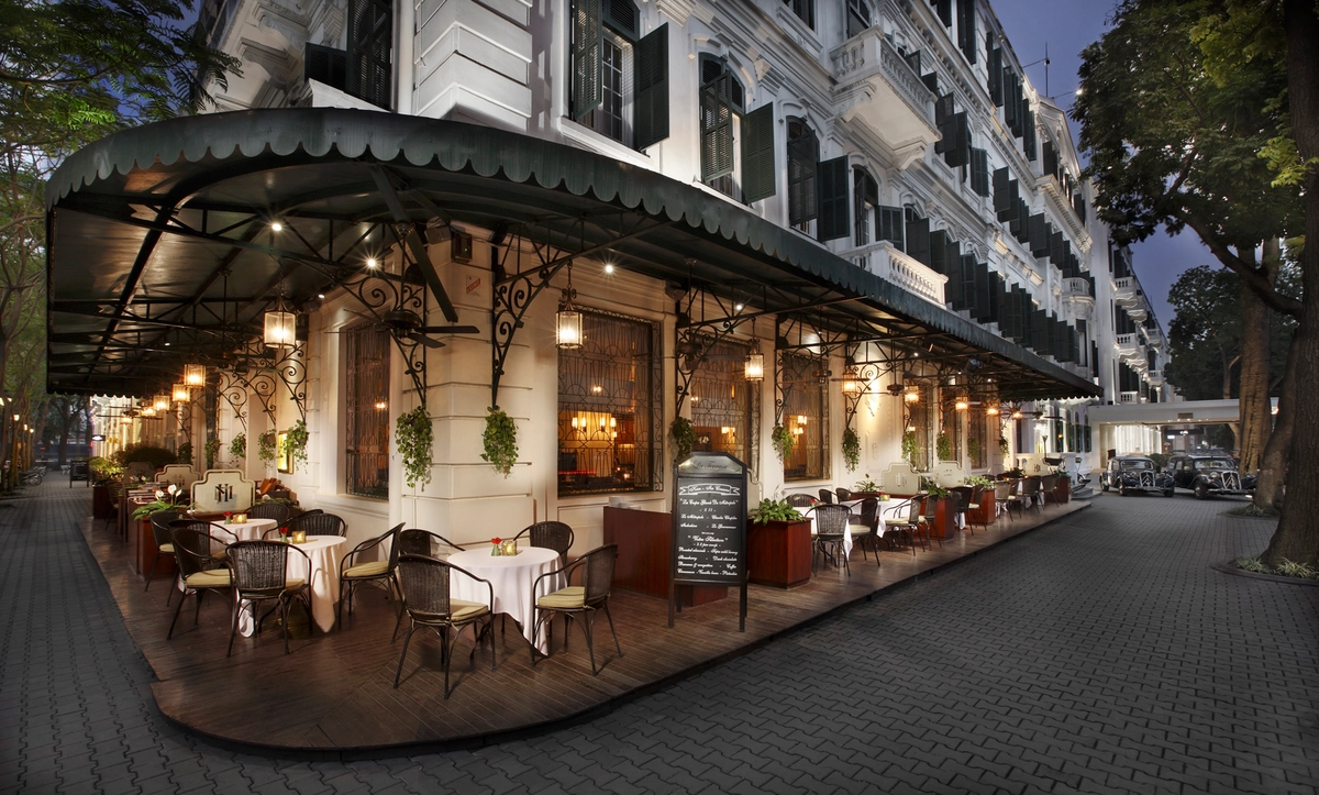 quán cà phê Hà Nội phục vụ cafe trứng truyền thống
