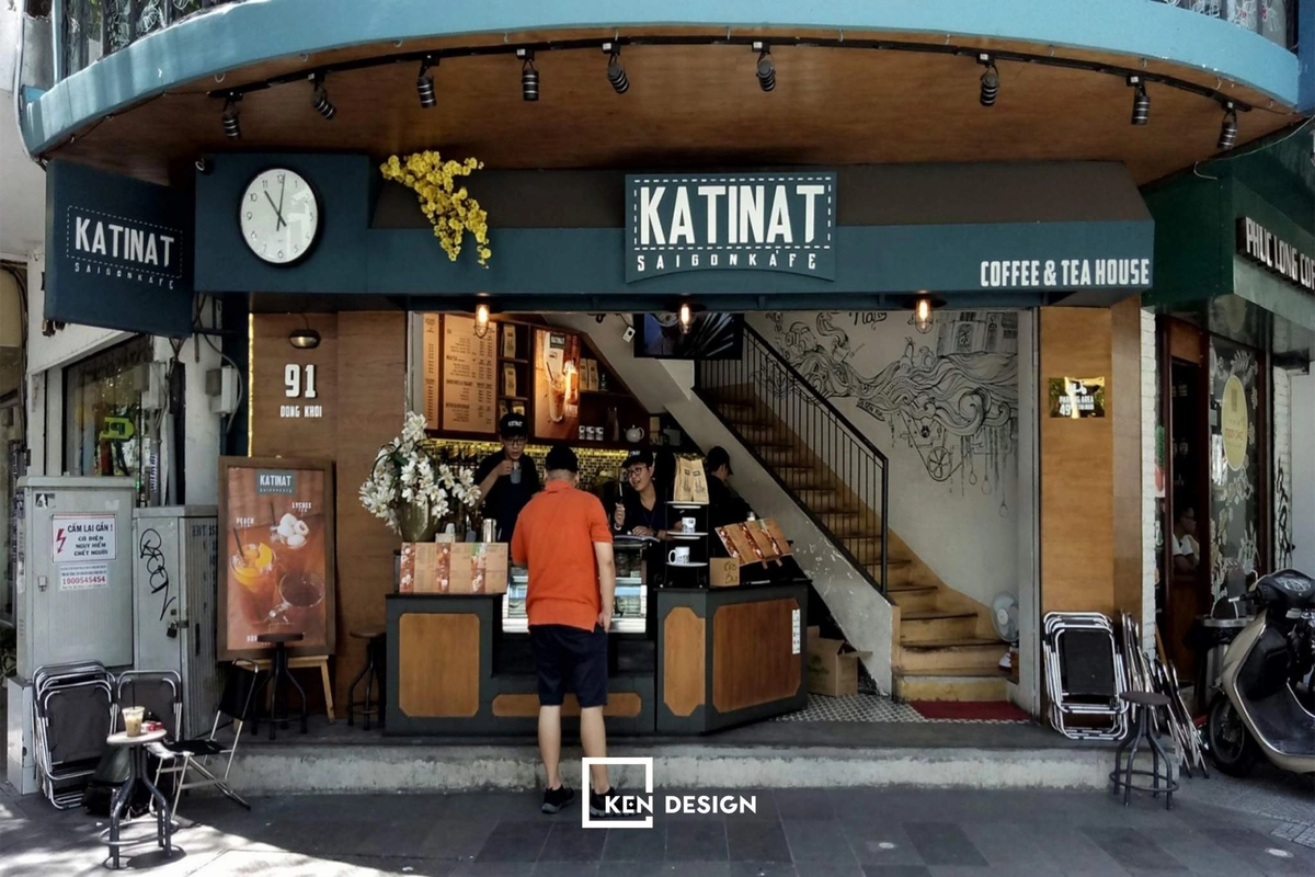 Quán Katinat vắng khách giờ thấp điểm buổi chiều