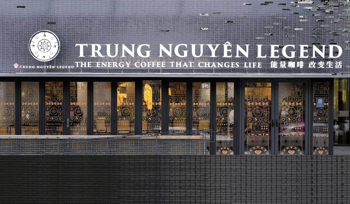 Sự kiện khai trương Trung Nguyên E Coffee đông khách