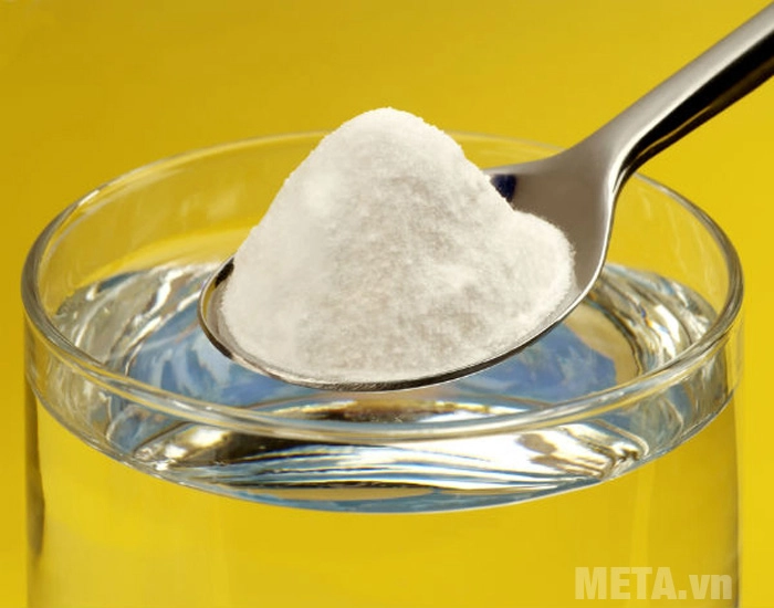 vệ sinh bình giữ nhiệt bằng baking soda và giấm